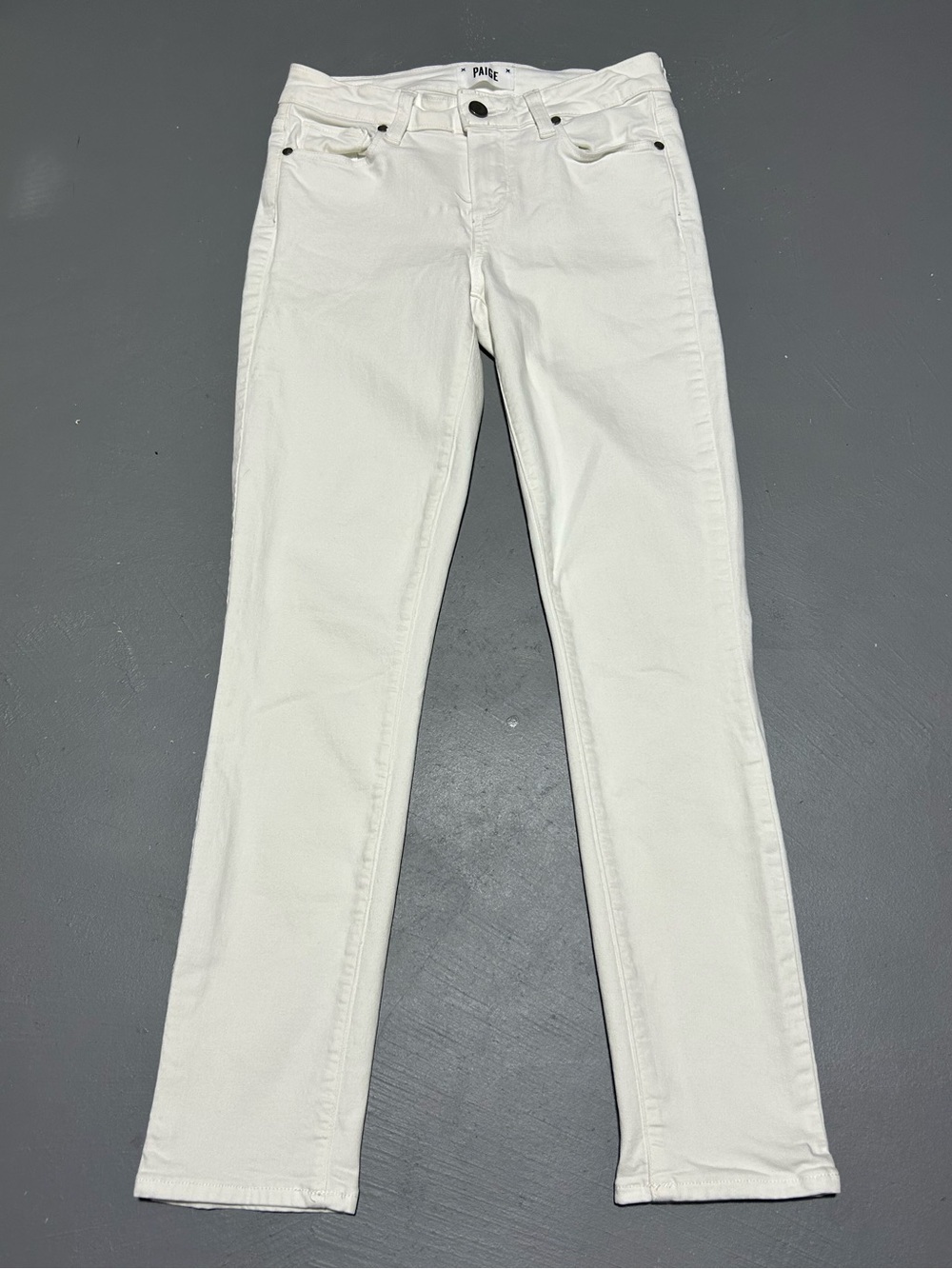 PAIGE Skyline Ankle Peg White Jeans (Women’s Size 26)
